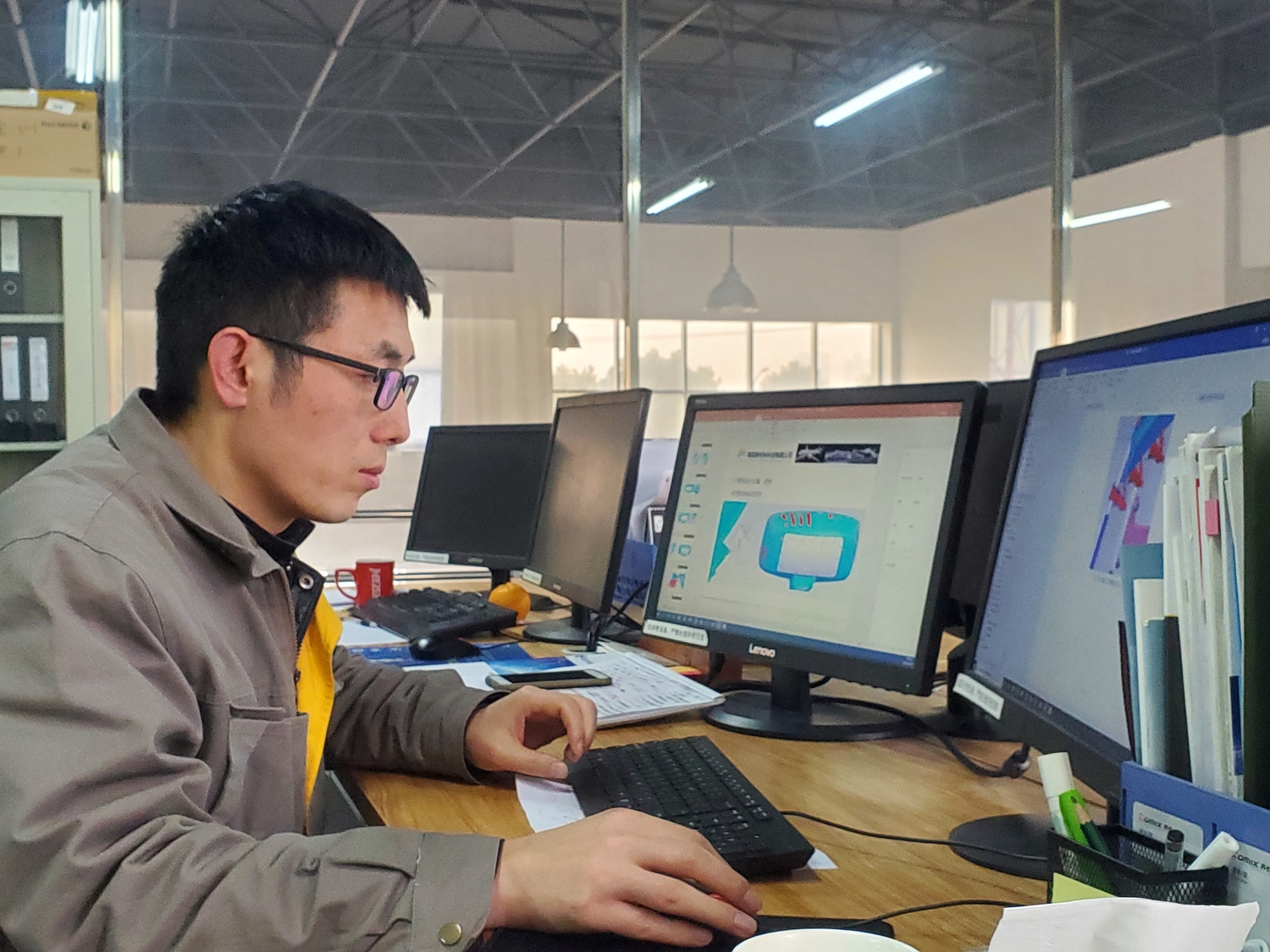 熱烈祝賀段艷兵經理榮獲&ldquo;新津工匠&rdquo;榮譽稱號